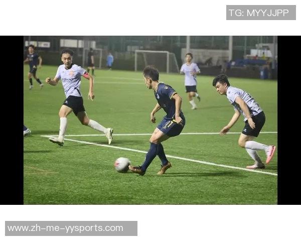 足球纪要：回顾精彩赛事与球员表现，展望未来比赛的战略与挑战